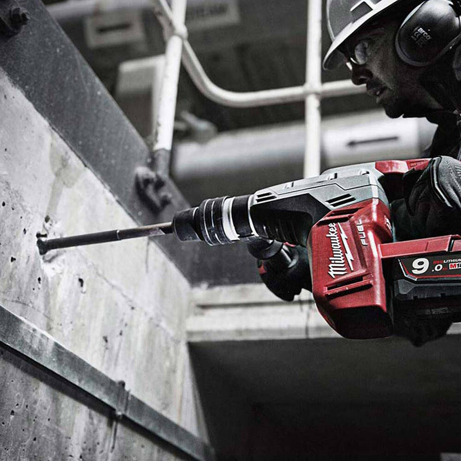 Milwaukee 4933451361 M18 CHM-902C 18V Akülü 5 Kg SDS-Max Kırıcı Delici